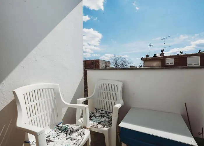 Big Near Center アパート *